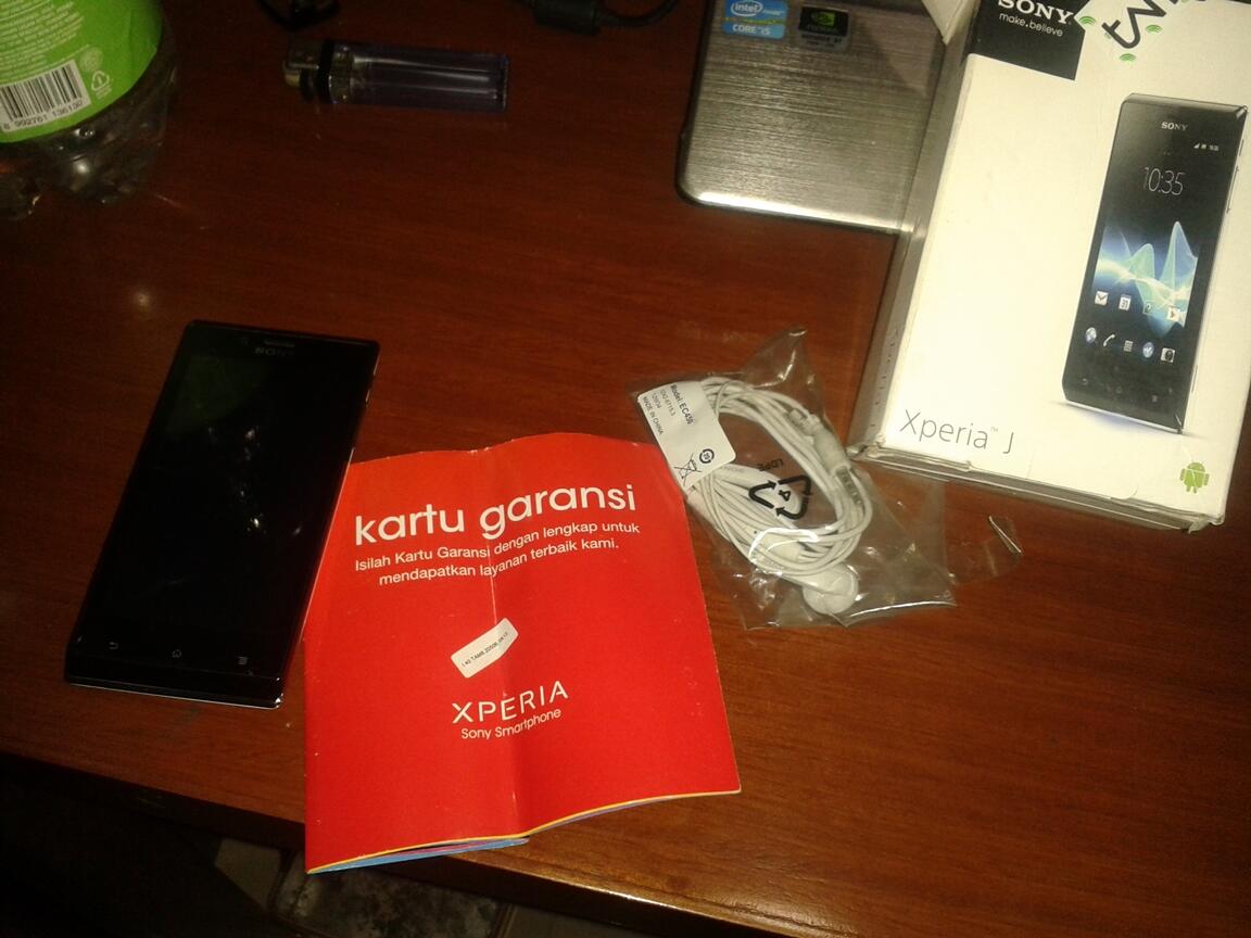 Xperia J mantaap Garansi ampe Januari 2014