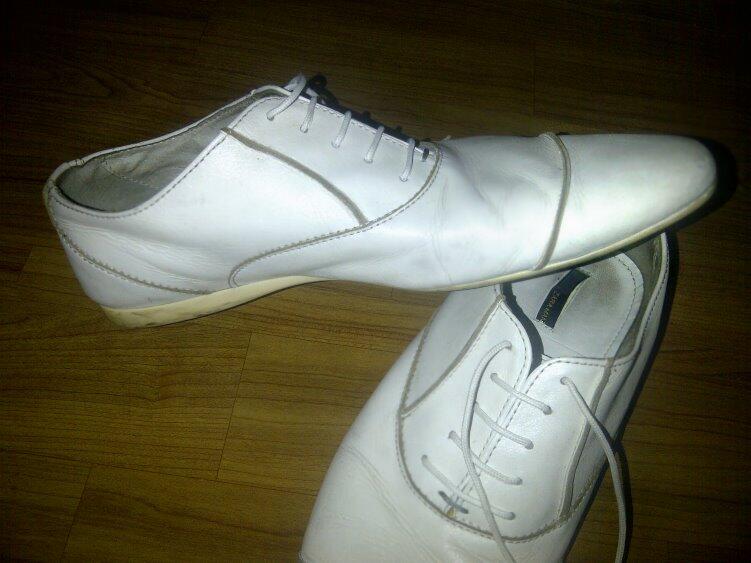 Sepatu zara ORI Size 44 kecil ( 42 ukuran indo )