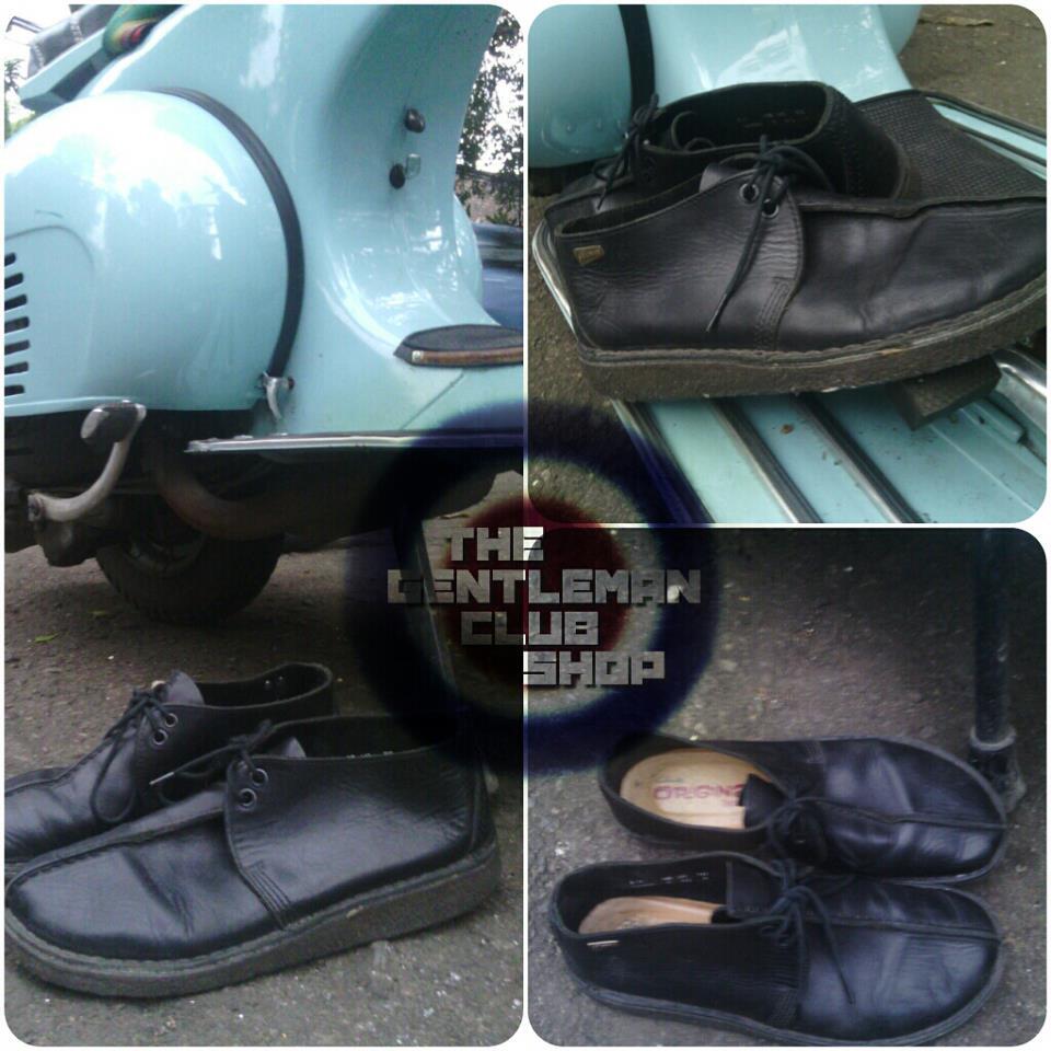 clarks originals desert trek good condition