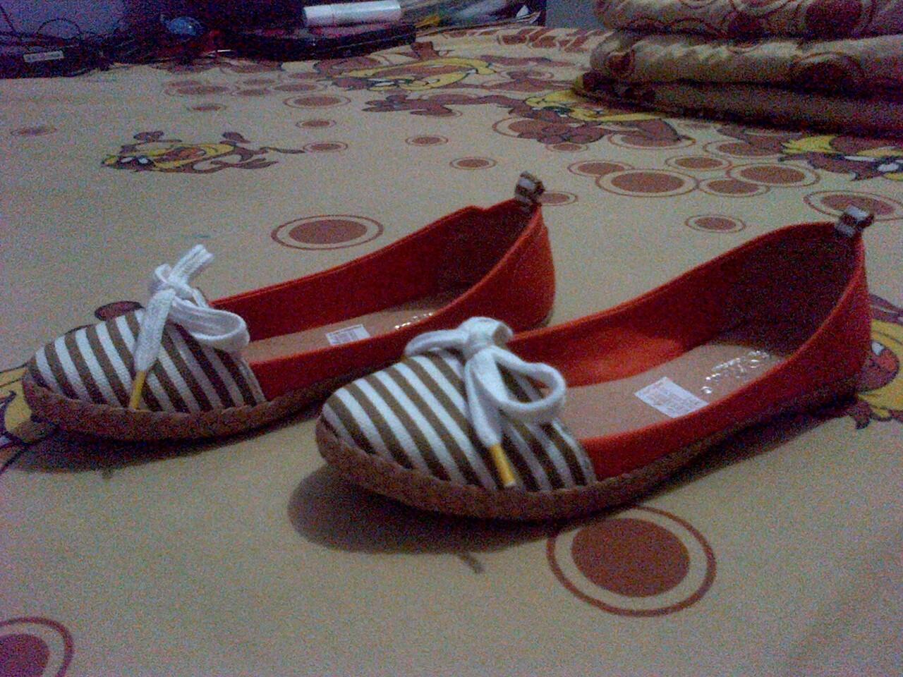 READY STOCK Flat Shoes - Stripe Ribbon
