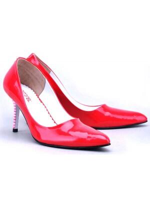 Sepatu dan Sandal Untuk Pria Dan Wanita