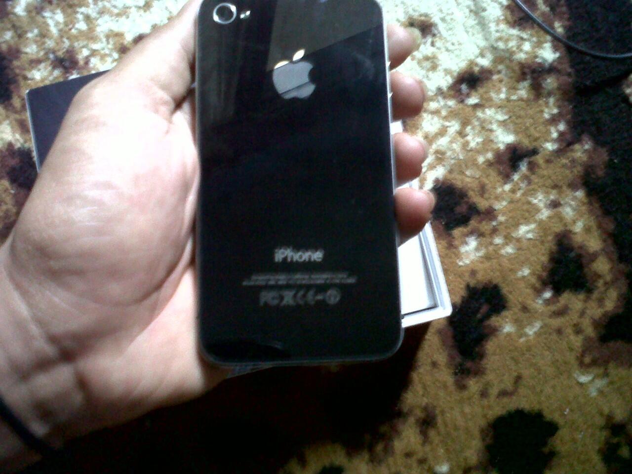 jual iphone 4g 16gb FU gsm black mulus dan lengkap bandung!!