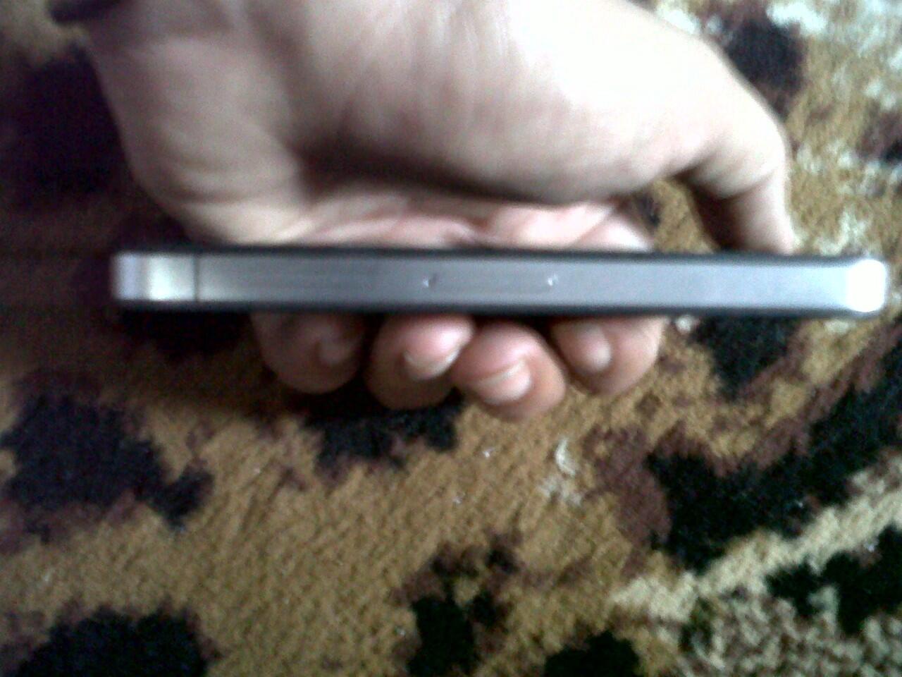 jual iphone 4g 16gb FU gsm black mulus dan lengkap bandung!!