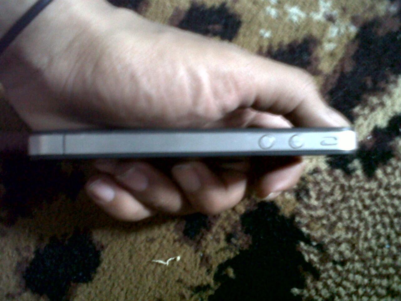 jual iphone 4g 16gb FU gsm black mulus dan lengkap bandung!!