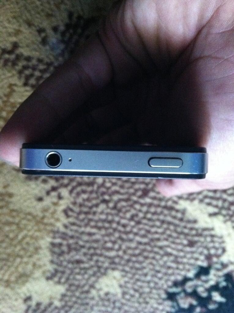 jual iphone 4g 16gb FU gsm black mulus dan lengkap bandung!!