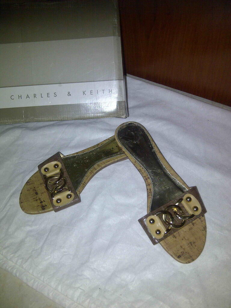 Garage Sale and preloved Guess ori, Kickers, Charles Keith, Everbest