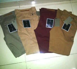 SELLING CHINO FOR MEN> ZARA AND CHEAPMONDAY.GRADE ORI MURMER !!