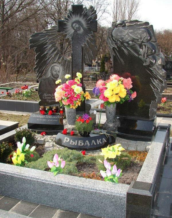 Kemewahan Kuburan Mafia Rusia