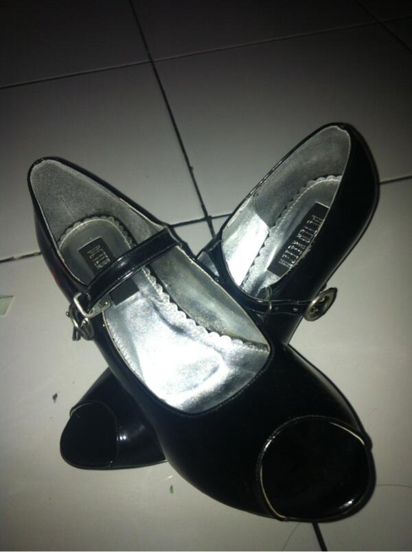 WTS sepatu second cantik murahhh