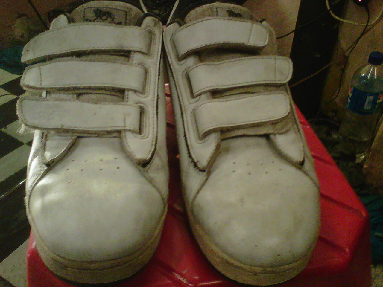 lonsdale shoes size 44 asia ( nyaman untuk kaki 41-42)