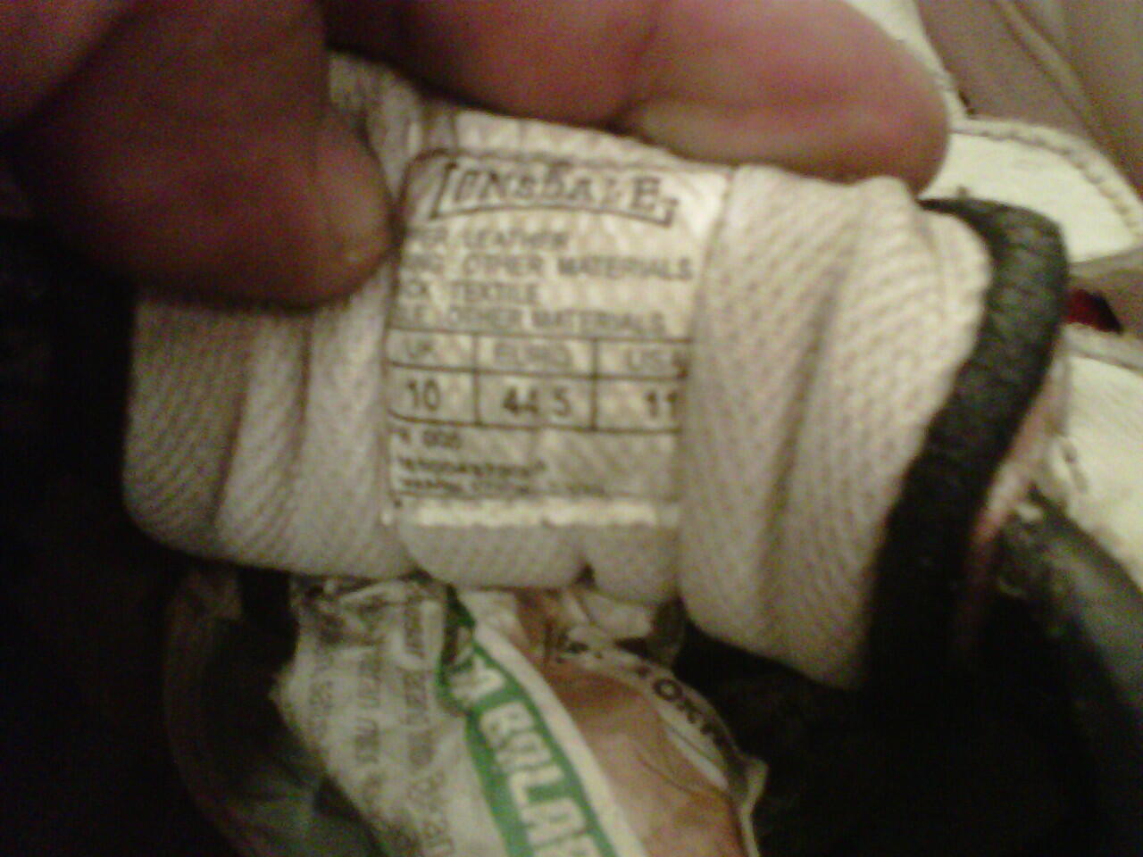lonsdale shoes size 44 asia ( nyaman untuk kaki 41-42)
