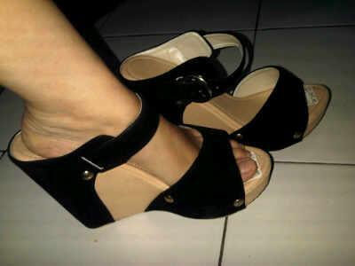 SHOES FOR SALE BY HOREE SERBA-SERBI