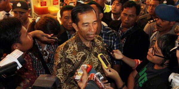 Jokowi Copot 20 Pejabat Rezim Foke