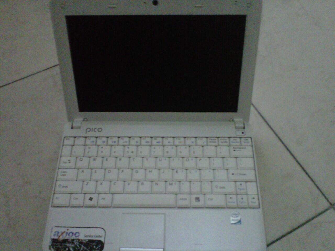 Dijual Cepat Notebook Axioo Pico 10 Inch White