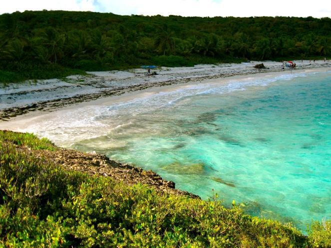 Yang Pengen Berbulan Madu Di Pantai Masuk Sini looo