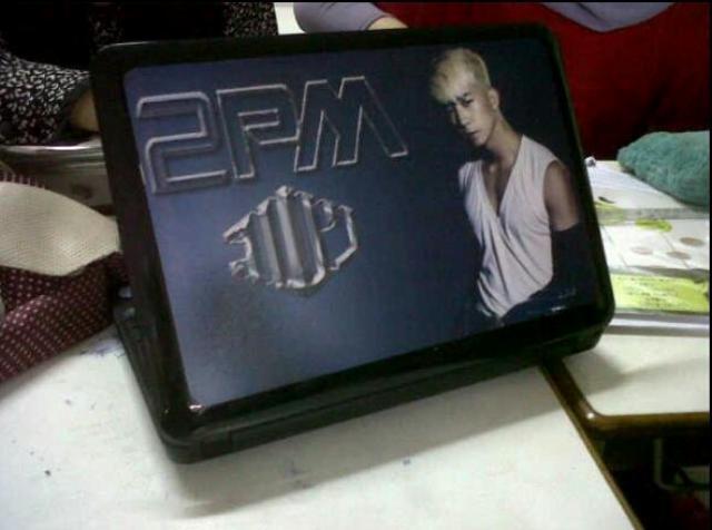 Terjual GARSKIN LAPTOP full wallpaper (luar dalem gan 