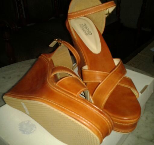 Sepatu High Heel Chantal Super Cantik uk. 40 BU