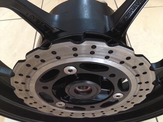 Terjual Shock Depan Swing Arm Velg ORI copotan 