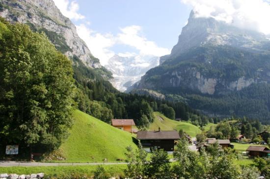 Interlaken, Kota Tujuan Wisata di Swiss