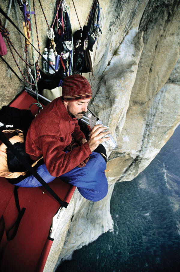 Portaledge Climbing, Menikmati Keindahan Alam dengan Cara yang Tidak Biasa