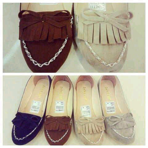 ALL VINTAGE FLATSHOES, PLATFORMS, BOOTS HERE ONLY 90 RIBU - 200 RIBU