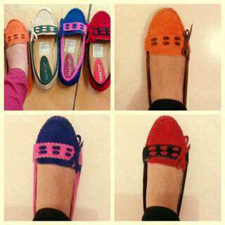 ALL VINTAGE FLATSHOES, PLATFORMS, BOOTS HERE ONLY 90 RIBU - 200 RIBU