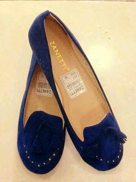 ALL VINTAGE FLATSHOES, PLATFORMS, BOOTS HERE ONLY 90 RIBU - 200 RIBU