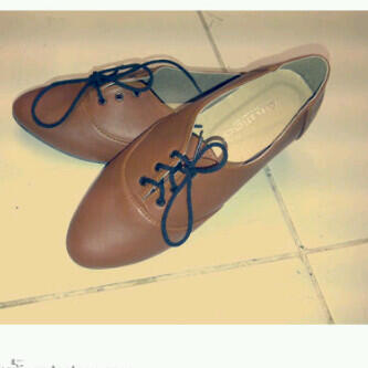 ALL VINTAGE FLATSHOES, PLATFORMS, BOOTS HERE ONLY 90 RIBU - 200 RIBU