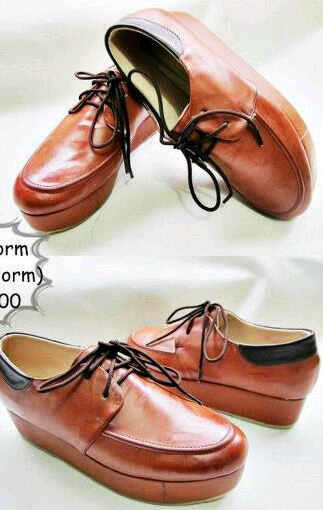 ALL VINTAGE FLATSHOES, PLATFORMS, BOOTS HERE ONLY 90 RIBU - 200 RIBU