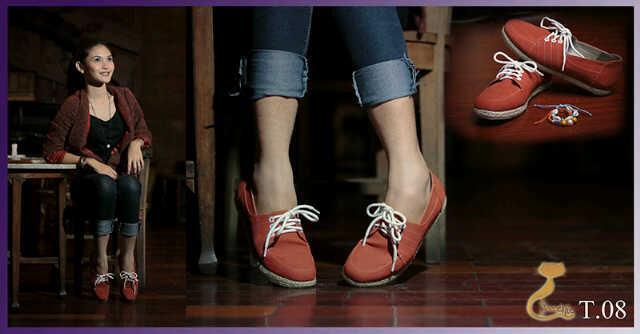 ALL VINTAGE FLATSHOES, PLATFORMS, BOOTS HERE ONLY 90 RIBU - 200 RIBU