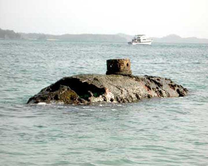 PIC BANGKAI Kapal selam