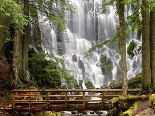 8 Air Terjun Tercantik dan Indah di Dunia