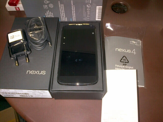 Cari LG NEXUS 4 E960  KASKUS
