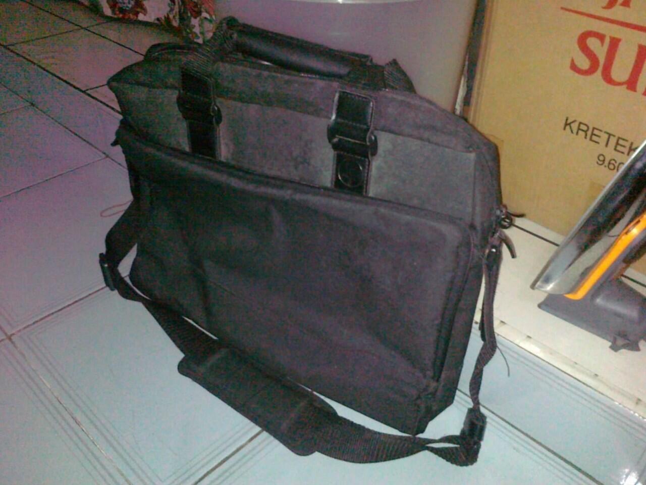HP 431 / Core i5-2430m / 2GB ram / 640GB HDD / VGA ATi 1GB
