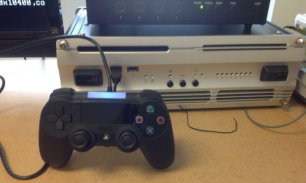 Foto Gamepad PS4 Bocor! Dilengkapi Teknologi PS VITA!