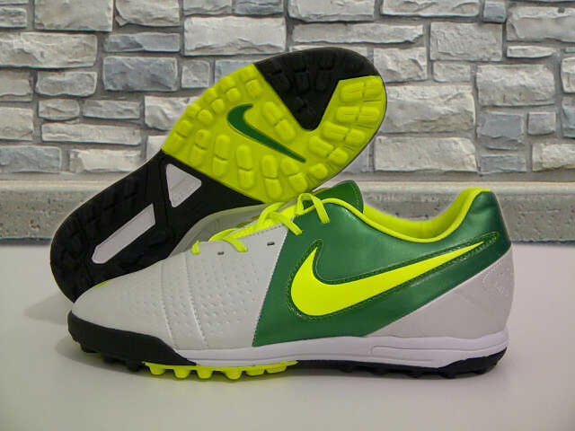 Sepatu Futsal Replika Murah ,ADIDAS dan NIKE