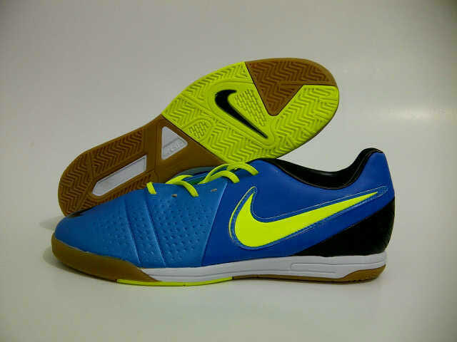 Sepatu Futsal Replika Murah ,ADIDAS dan NIKE