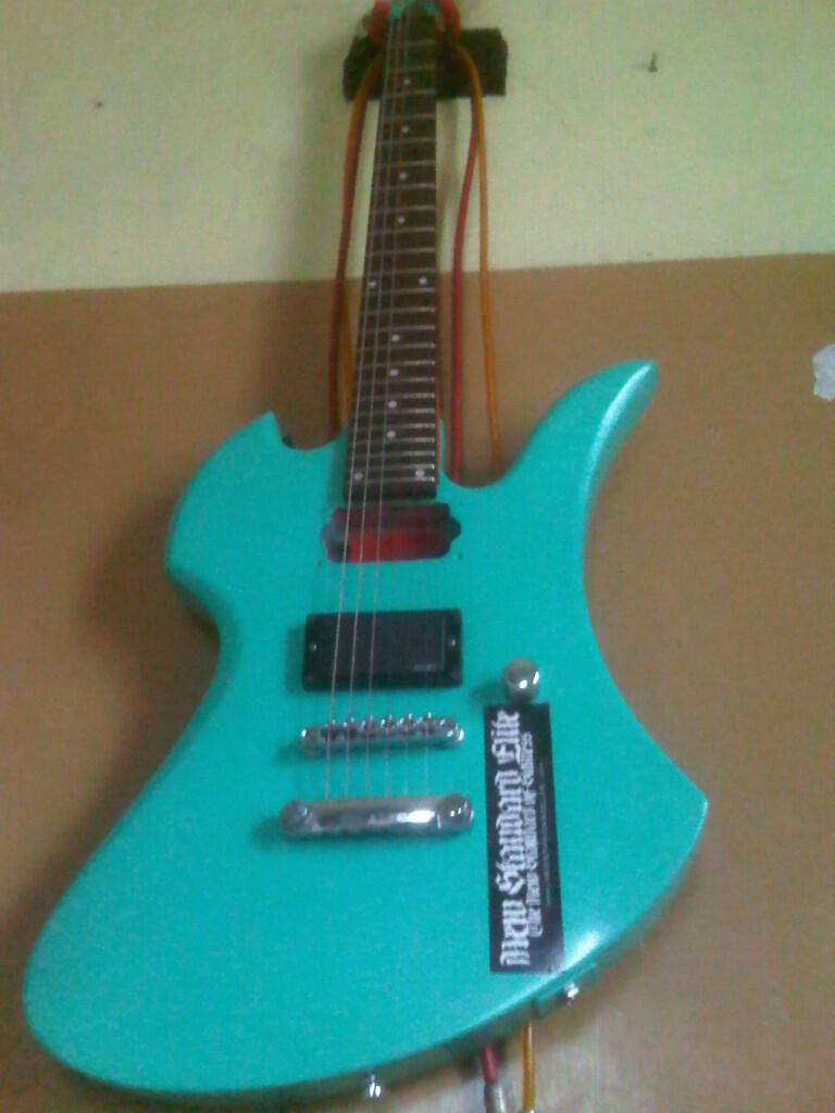 >>>>>Bc-Rich Warlock Series Made In Indonesia With EMG 81<<<<<<