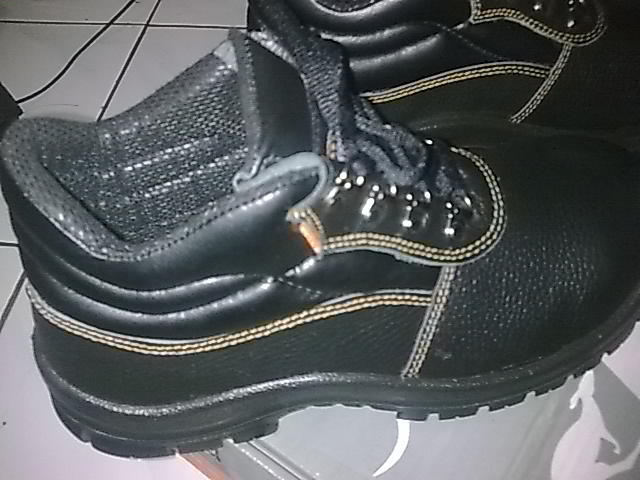Sepatu Saftey Krusher Australia ASLI MURAH..!!!!