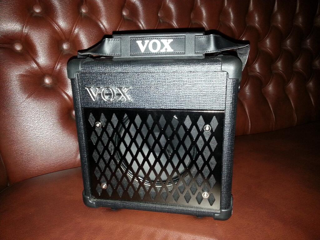 Jual Vox DA5 Digital Amp
