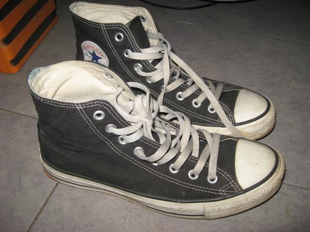 ORIGINAL CONVERSE CLASSIC CANVAS & VANS - PICT LENGKAP MURAAAH