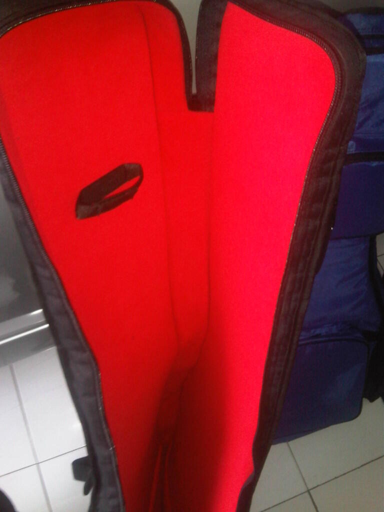 READY STOK.. GIGBAG GITAR ELEKTRIK, FLYING- V, BASS.. KOKOH DAN TEBAL..MURAH SAJA