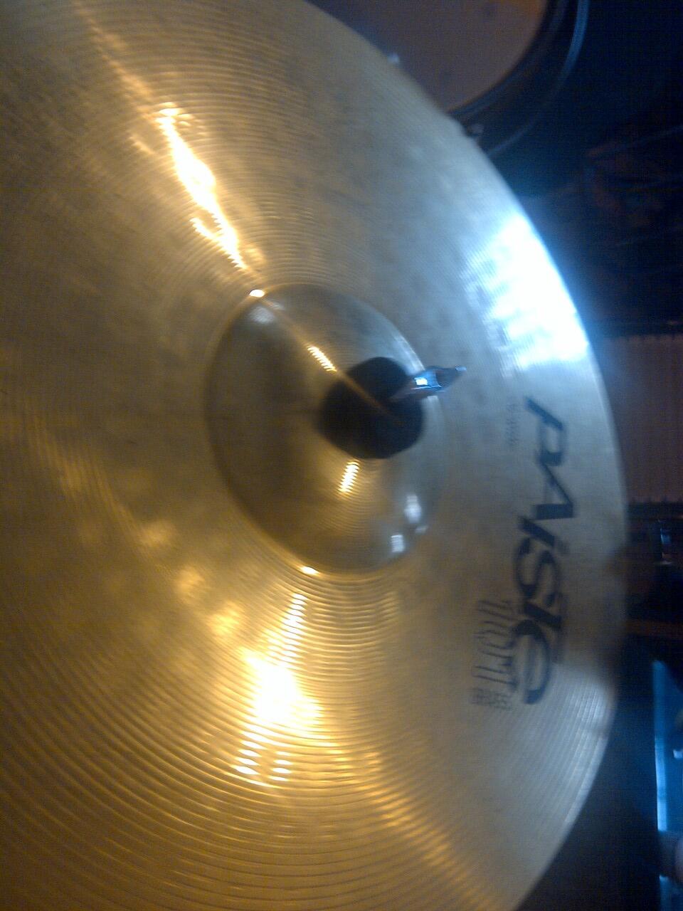JUAL SATU SET/SATUAN ALAT MUSIK GUITAR ,BASS,DRUM ,KEYBOARD,SOUND SYSTEM