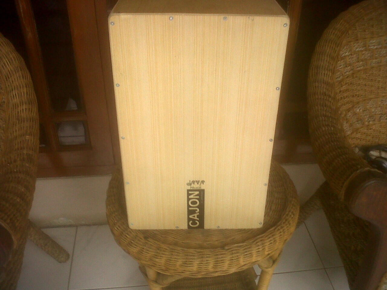 FOR SALE CAJON + EFEK BASS ZOOM 506+ BDI BEHINGER