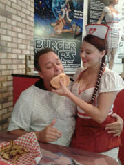 Rela mati demi makanan enak? Heart Attack Grill