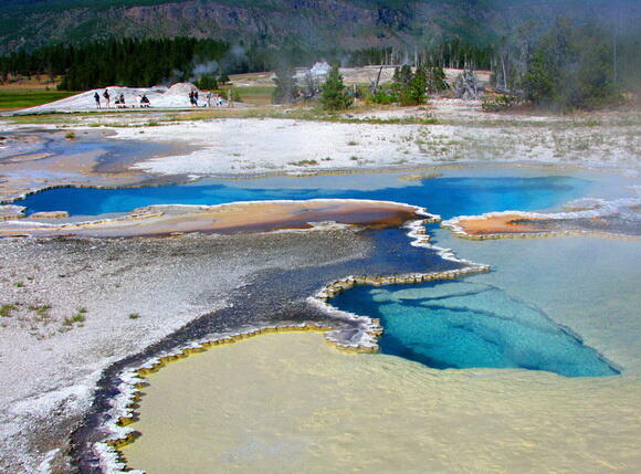 Nature info_12 Kolam renang air panas alami