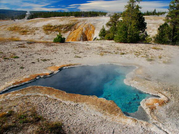 Nature info_12 Kolam renang air panas alami