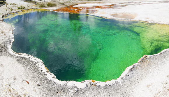 Nature info_12 Kolam renang air panas alami