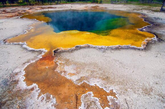 Nature info_12 Kolam renang air panas alami