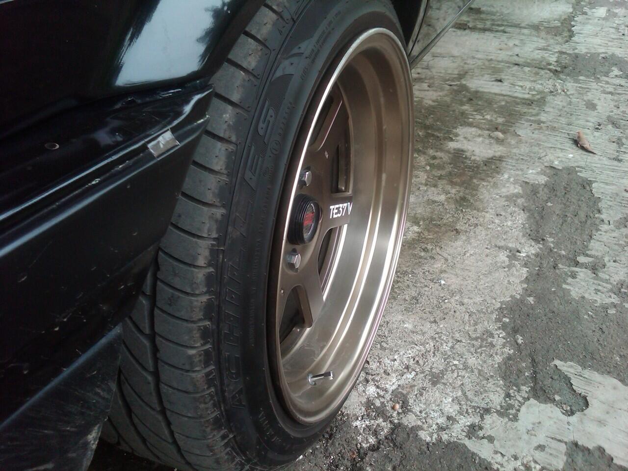 BMW e30 m40 hitam 91